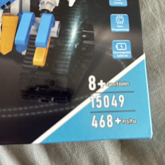 Robotics kit - Picture 2 of 2